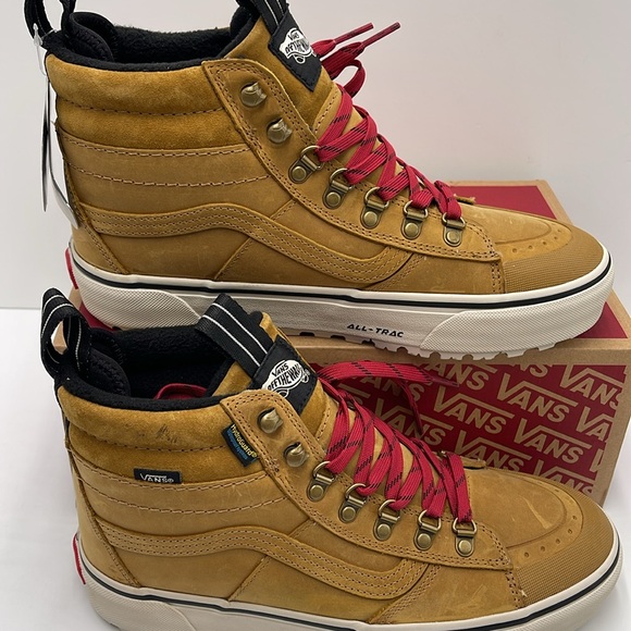 Vans Men’s Sk8-Hi Dr Mte-2
Pop Lace Tan
VN0009QMJM9
Boots Cold Weather Sneakers - Picture 3 of 16